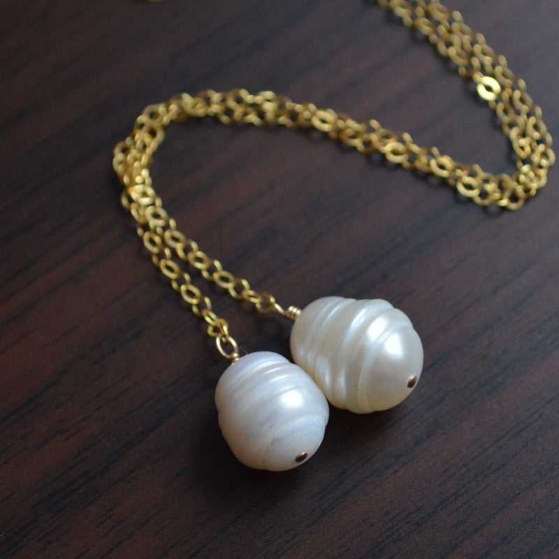 White Pearl Lariat Necklace in Gold