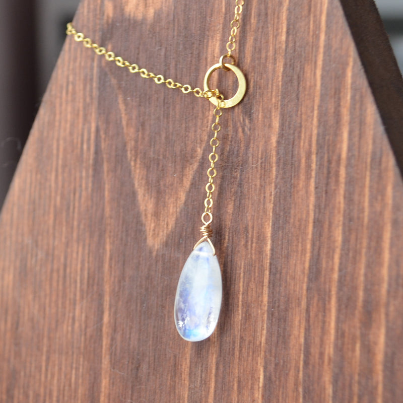 Moonstone Pear Lariat Necklace in Gold