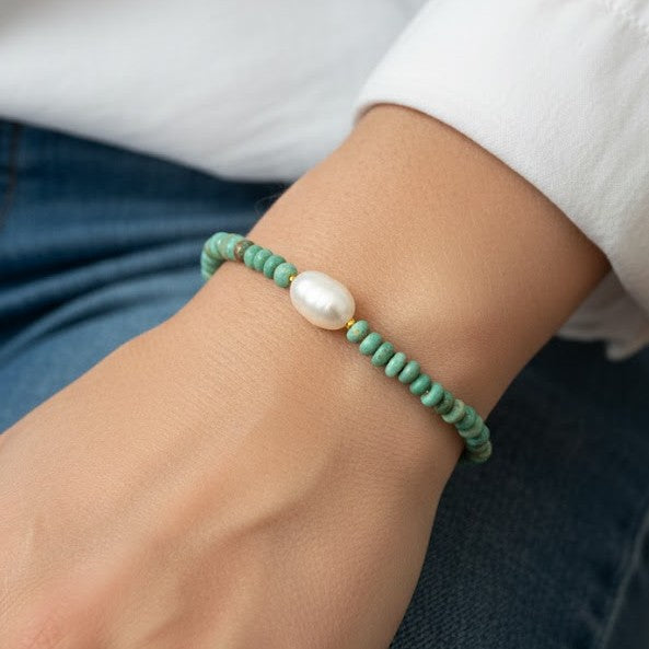 Turquoise Hand Knotted Bracelet with Pearl