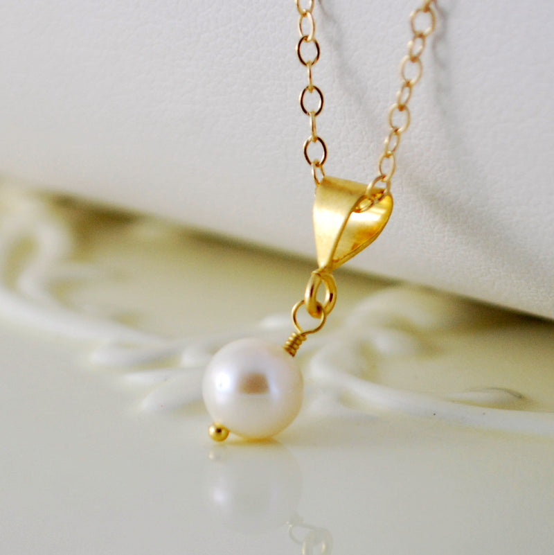 Drop Pearl Necklace in Gold with Pink and White Pearls