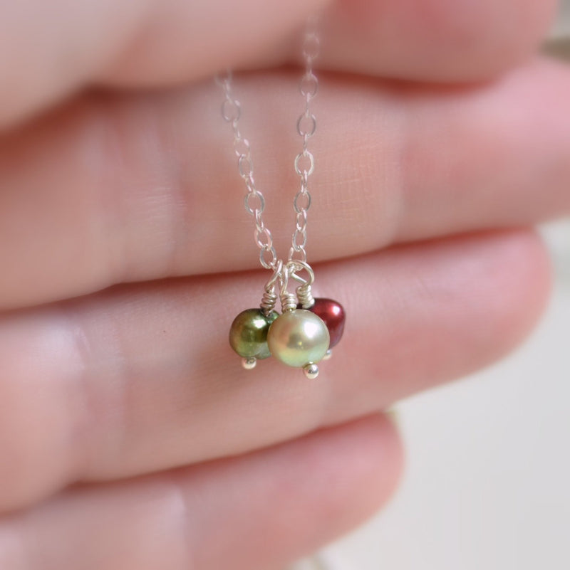 Red and Green Freshwater Pearl Necklace for Christmas