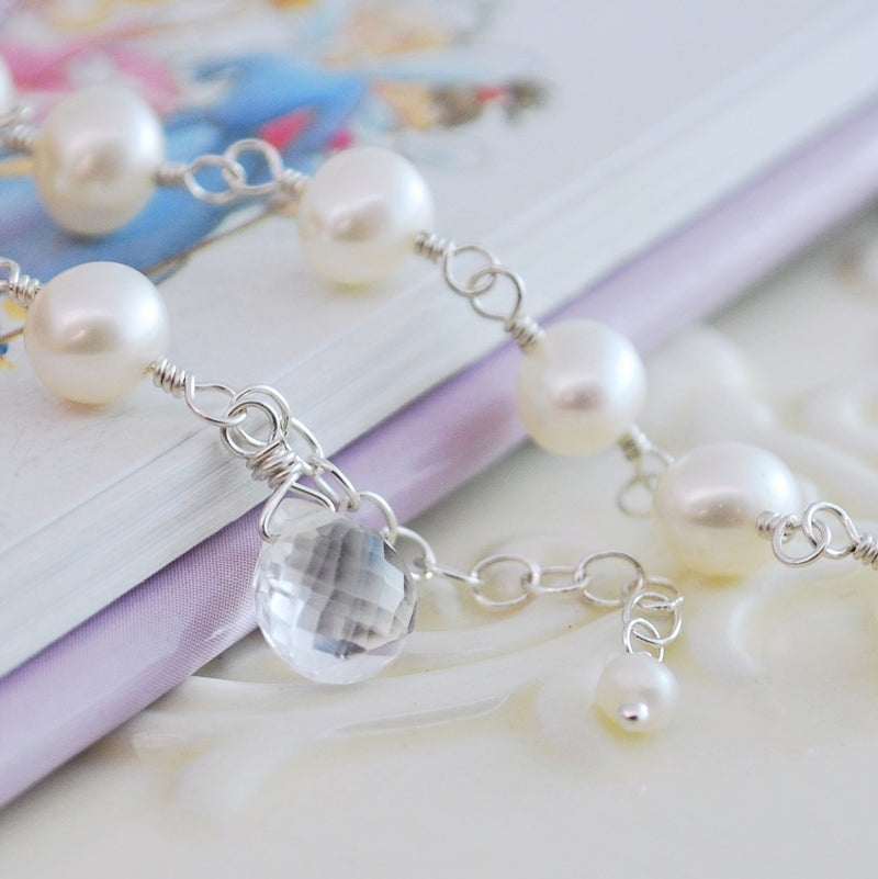 White Freshwater Pearl Bracelet with Crystal Quartz