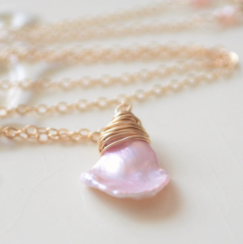 Pink Pearl Necklace with a Keishi Pearl Pendant