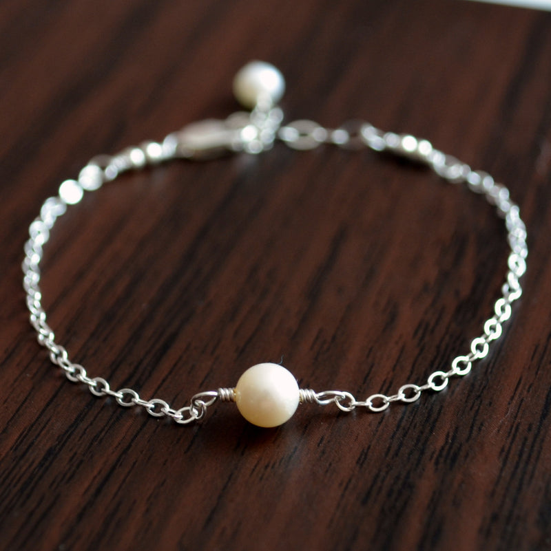 Simple Pearl Bracelet in Sterling Silver
